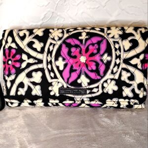 USED Vera Bradley Wristlet Wallet Crossbody